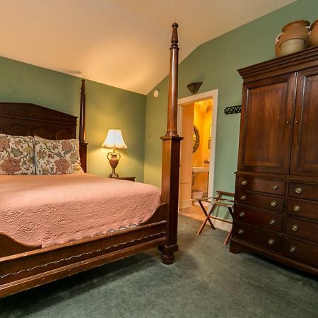 Hidden Garden Cottages & Suites Saugatuck Extérieur photo