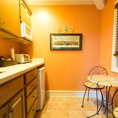 Hidden Garden Cottages & Suites Saugatuck Extérieur photo