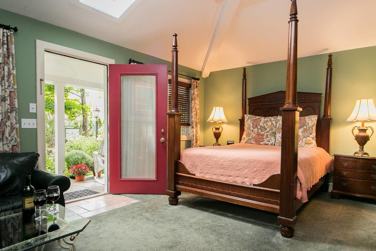 Hidden Garden Cottages & Suites Saugatuck Extérieur photo