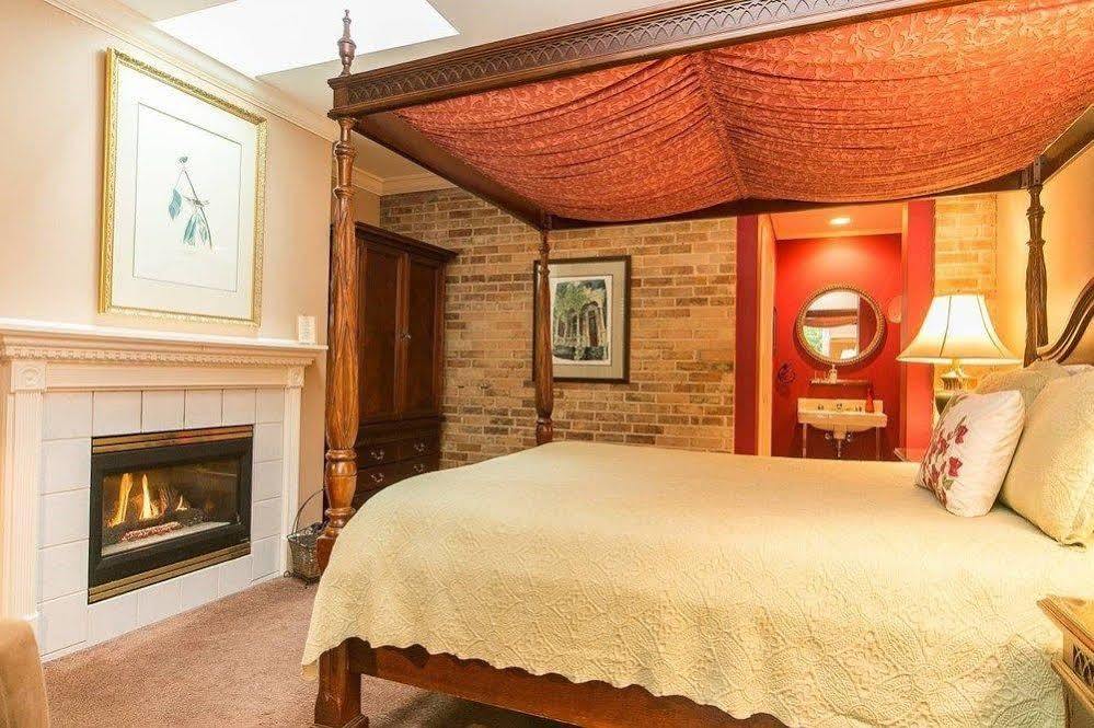 Hidden Garden Cottages & Suites Saugatuck Extérieur photo