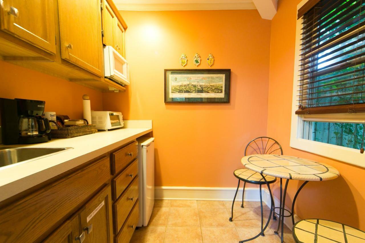 Hidden Garden Cottages & Suites Saugatuck Extérieur photo
