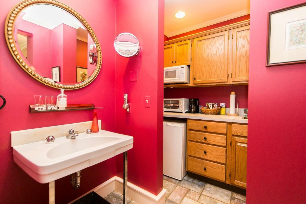 Hidden Garden Cottages & Suites Saugatuck Extérieur photo